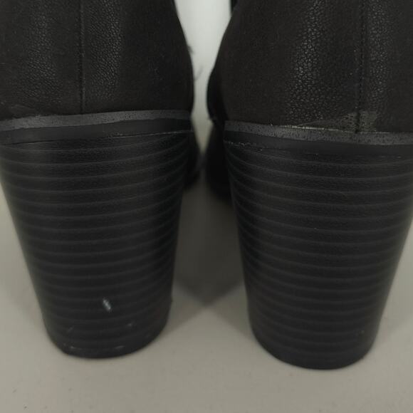 Torrid Tall Shaft Heeled Western Boot Black Size 9 WW NWT - Picture 14 of 14